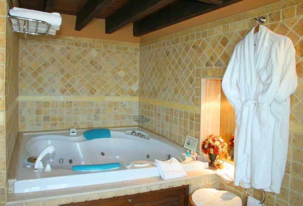 Hotel Palacete Real Villamayor  Ngoại thất bức ảnh