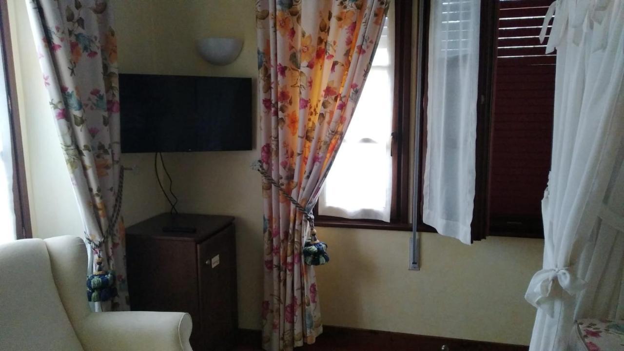 Hotel Palacete Real Villamayor  Ngoại thất bức ảnh
